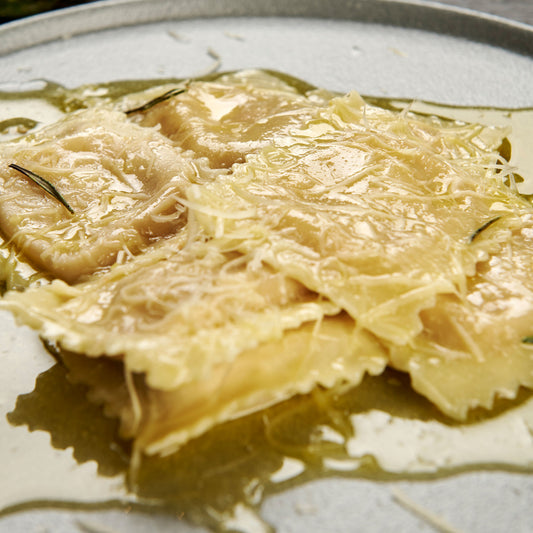 Raviolón Relleno con Centolla de Magallanes